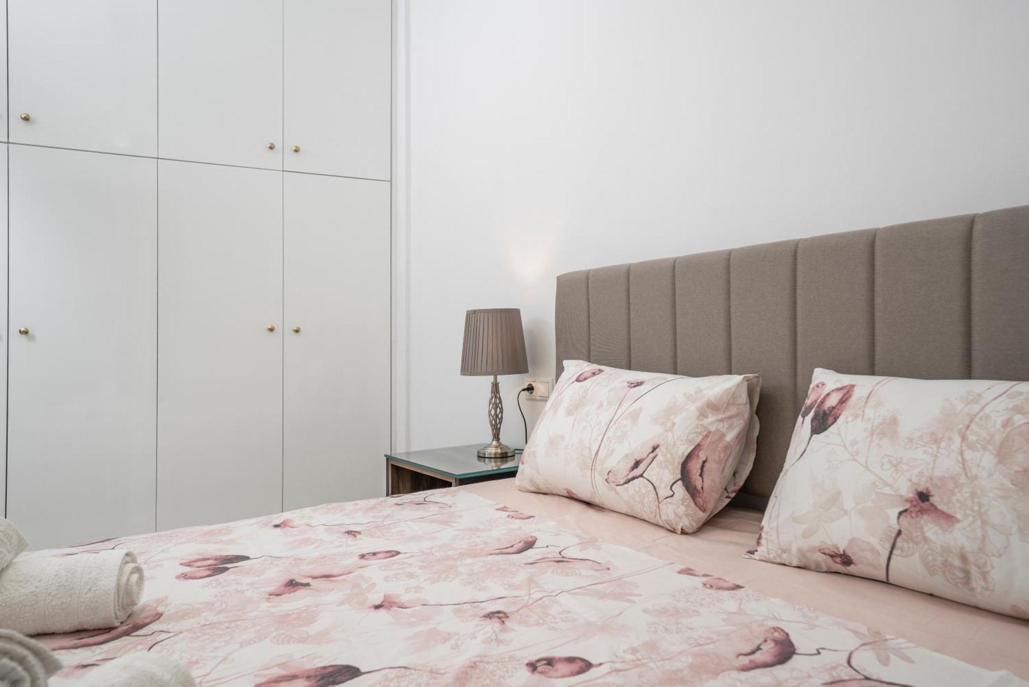 Neon 2Br Luxurious Central Apt Heraklion Εξωτερικό φωτογραφία